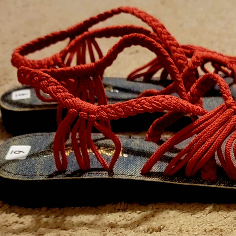 Sandals - Picture 3 of 4